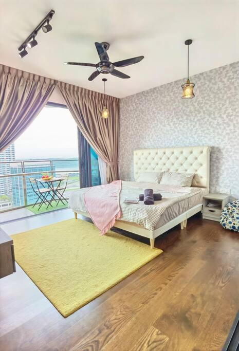 1519 Almas Suites Seaview Sunrise Netflix By Stay Нусаджайя Экстерьер фото